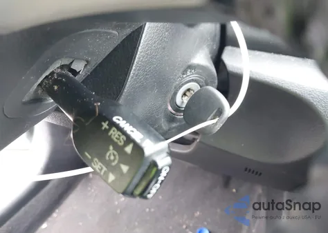 2008 Toyota Camry Se V6 z USA, uszkodzony, nr VIN 4T1BK46KX8U570610